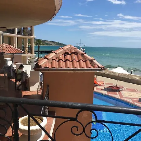 Gt Atrium Beach * Elenite